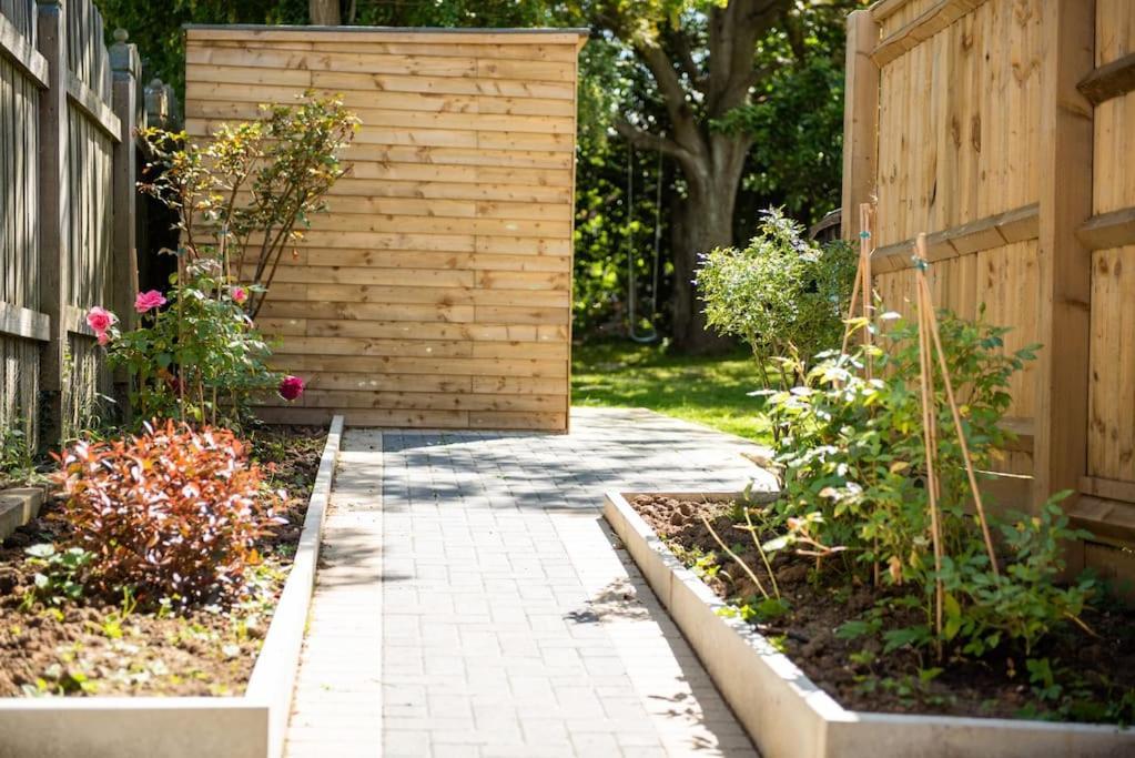 Walnut Flats-F2, 3-Bedroom With Garden & Patio - Ac, Parking, Netflix, Wifi - Close To Oxford, Bicester & Blenheim Palace Экстерьер фото